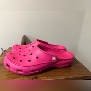 Women Crocs fusion size 8